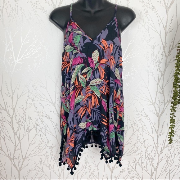 JAPNA Spaghetti Strap Floral Tank Top Pom Pom Trim - Picture 2 of 10